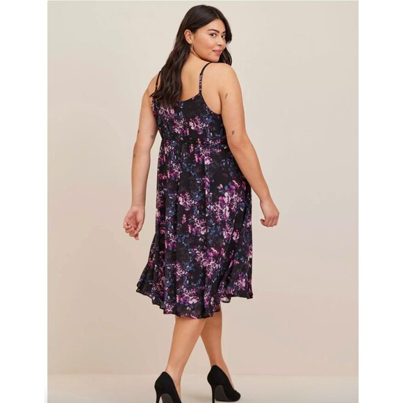 Torrid 2X 18/20 Midi Chiffon Pleated Dress Black Floral Pink Pockets V Neck - Picture 3 of 13